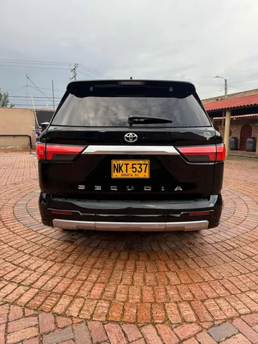 Toyota Sequoia 3.5 V6 Capstone