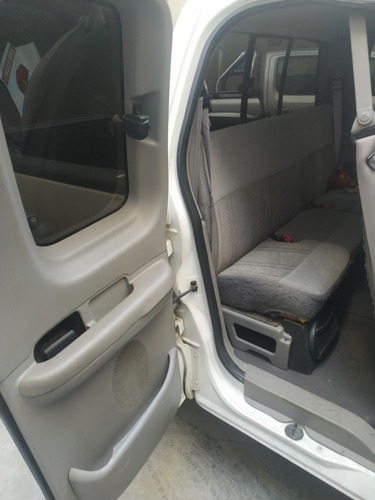 Imagen 15 de 19 de Ford F-150 4.6 Xlt