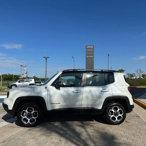 Jeep Renegade 2.4 Trailhawk At9 4x4