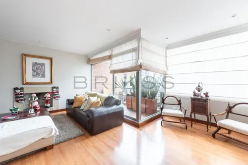 Apartamento En Arriendo En El Chico. Cod A2005