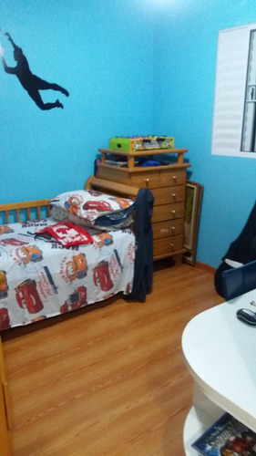 Casa Sobrado De 3 Quartos Com Garagem Bem Localizada