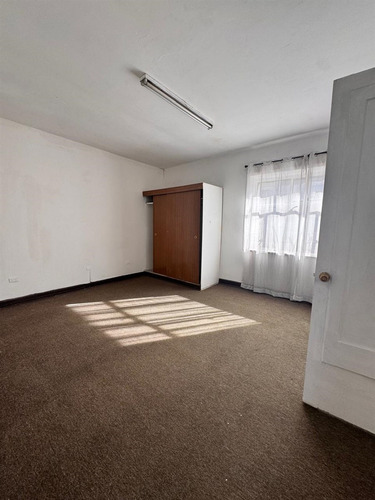 Departamento En Venta De 6 Dorm. En Concepción