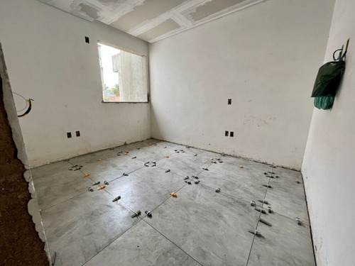 Imagem 22 de 22 de Ótima Casa Triplex De 3 Quartos No Xangrilá ! - 4208