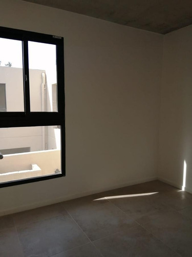 Imagen 20 de 28 de Duplex En Condominio Cerrado- Zona Portones - Carrasco Norte