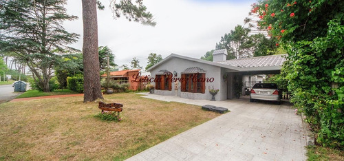 Imagen 1 de 13 de Casa En Venta 4 Dormitorios En Playa Mansa, Punta Del Este