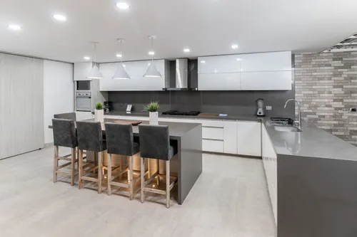 Casa En Venta En La Flora. Cod V6527