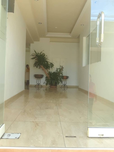 Imagen 2 de 14 de Apartamento En Venta Urb. El Milagros 0412-8887550