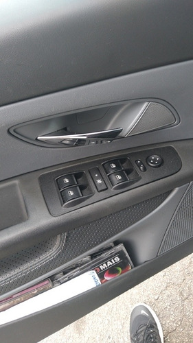Fiat Linea 2010 1.9 16v Absolute Flex Dualogic 4p