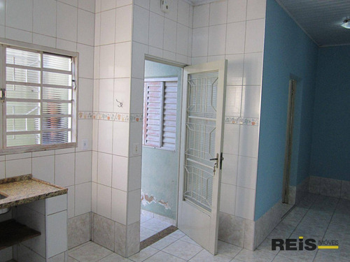 Imagem 3 de 8 de Kitnet Com 1 Dormitório Para Alugar, 45 M² Por R$ 590,00/mês - Centro - Sorocaba/sp - Kn0021