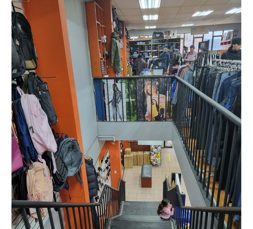 Amplio Y Céntrico Local Comercial En Ancud