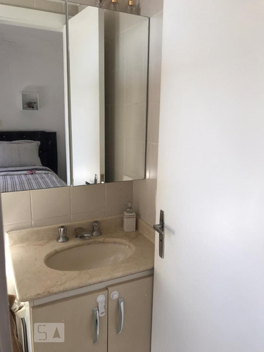 Apartamento À Venda - Vila Das Mercês, 2 Quartos, 70 - S893134837