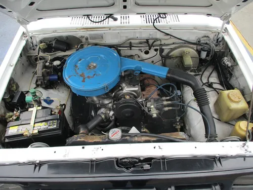 Mazda B2000 2.0