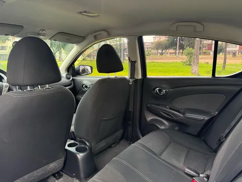 Nissan Versa 1.6 Advance