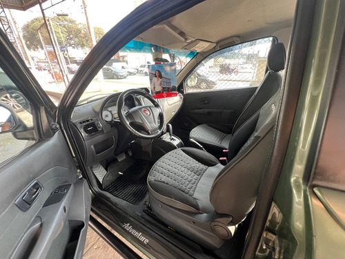 Fiat Strada 1.8 16v Adventure Cab. Dupla Flex Dualogic 2p