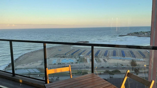 Imagen 2 de 26 de Venta Departamento De Categoría 3 Ambientes C Vista Al Mar