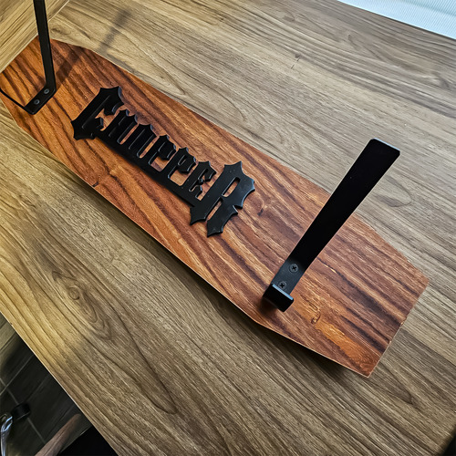 Perchero Porta Cascos Para Moto Perzonalizable De Madera