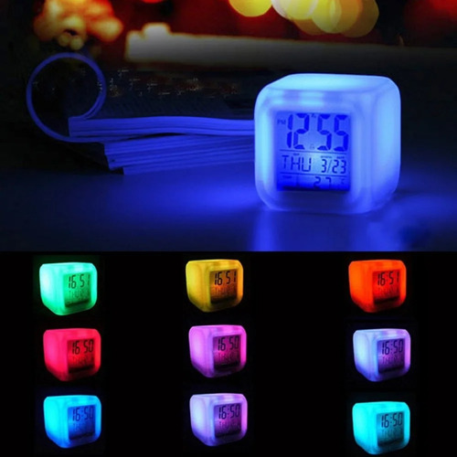 Reloj Snoopy Dibujo Clasico Digital Cambia Luz Colores