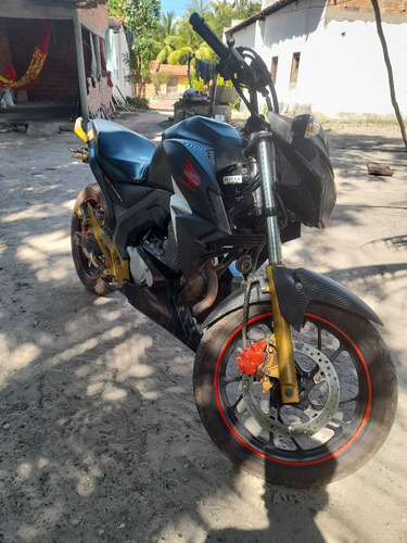 Imagem 2 de 5 de Honda Cb Twister