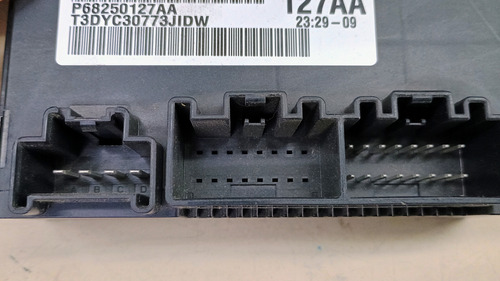 Módulo Tração Dodge Ram 18/22 68250127aa (Usado)