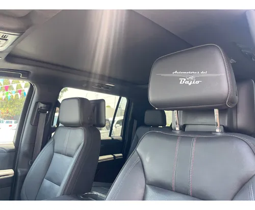 Chevrolet Suburban 5.3 Rst 4X4 At