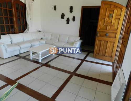 Imagen 3 de 16 de Casa En Alquiler, El Chorro