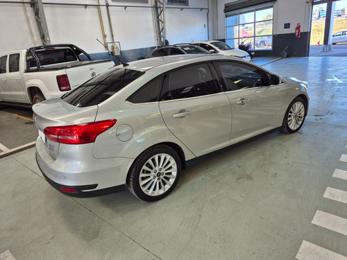 Ford Focus III 2.0 Sedan Titanium At6