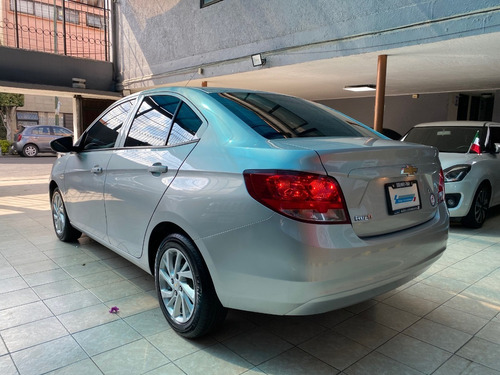 Imagen 4 de 13 de Chevrolet Aveo Lt Std 2018