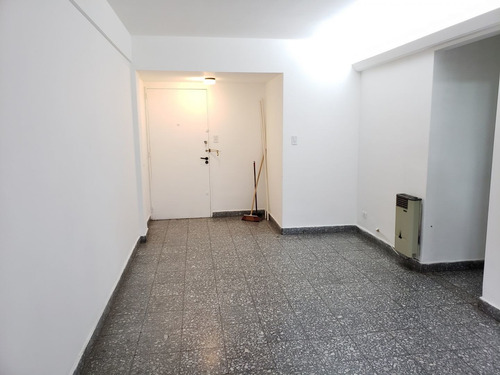 Imagen 5 de 25 de Venta 2 Amb C/balcón Al Frente Luminoso Belgrano/colegiales