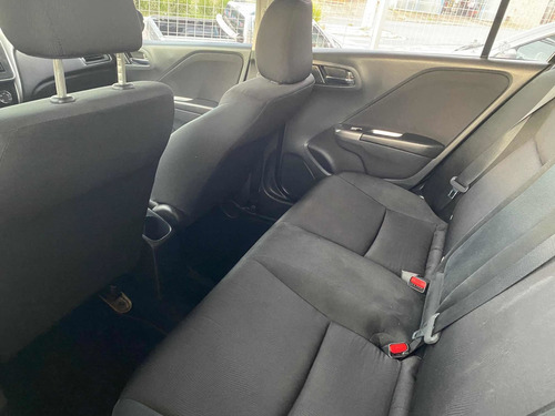 Imagem 4 de 9 de Honda City 2017 1.5 Lx Flex Aut. 4p