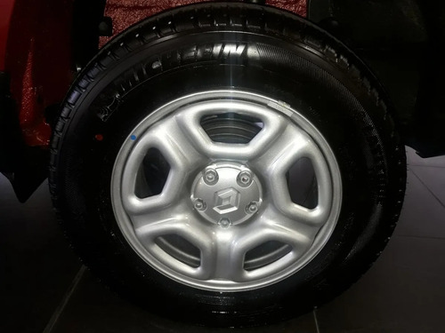 Auto Camionetas Renault Duster Expression 1.6toyota Hilux Mf