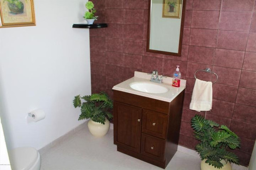 Imagen 9 de 14 de El Mirador Casa De Segunda Mano En Venta De 4 Recamaras! Qh