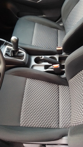 Nissan Versa 1.6 Sense Mt