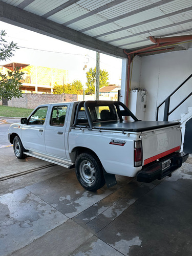 Nissan NP300 2.5 Cabina Doble 133cv 4x2