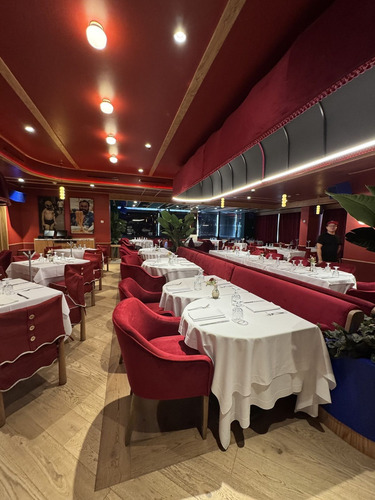 Se Traspasa Local En Mazarik Con Licencia De Alcohol Para Restaurantes