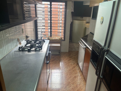 Imagen 18 de 30 de En Venta Apartamento Los Dos Caminos Mls #23-2026 Ericka Esser