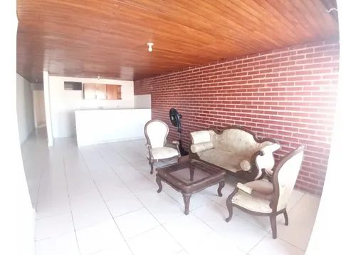 Vendo Casa De Dos Niveles En Los Nogales.