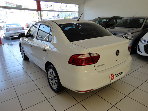 Volkswagen Voyage 1.0 12V MPI TOTALFLEX 4P MANUAL