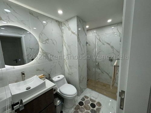 Apartamento En Venta El Rosal Jose Carrillo Bm Mls #25-5162