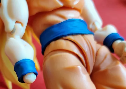 Boneco Goku Super Saiyajin 3 - Leia A Descrição