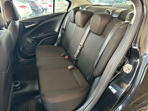 Fiat Cronos 1.8 Precision 16v Flex Aut. 4p