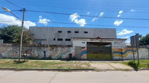 Imagen 2 de 13 de Galpon En Alquiler En Ituzaingó