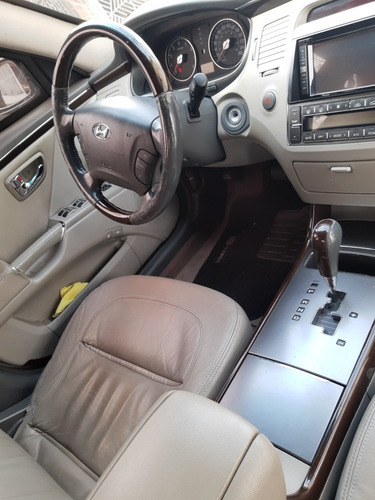 Imagem 7 de 8 de Hyundai Azera 2011 3.3 Gls Aut. 4p