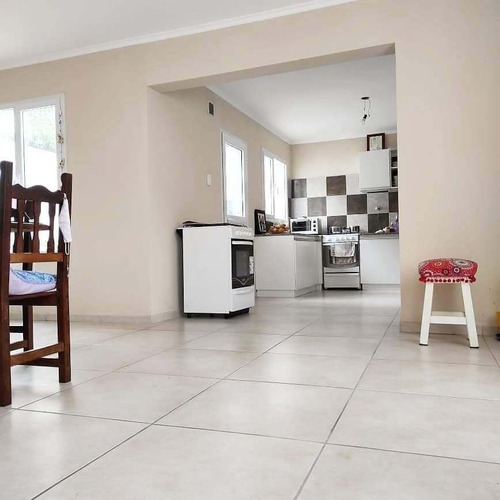 Imagen 4 de 8 de Departamento En Venta En Tandil- Oportunidad