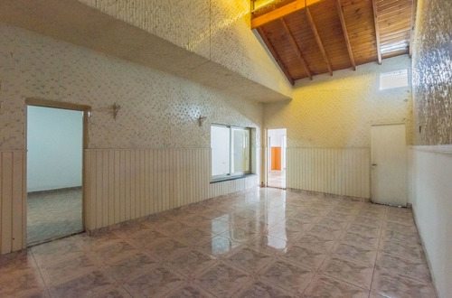 Imagen 8 de 29 de Venta Casa 4 Amb Con Local Comercial Acep. Permuta