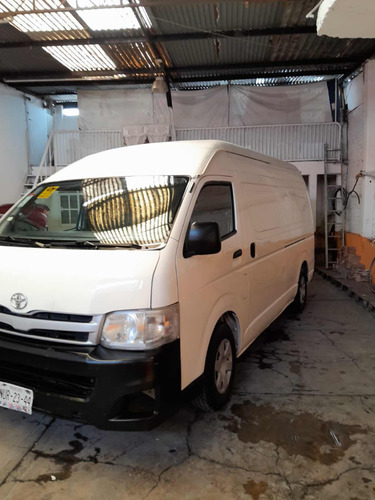 Toyota Hiace Panel Súper Larga