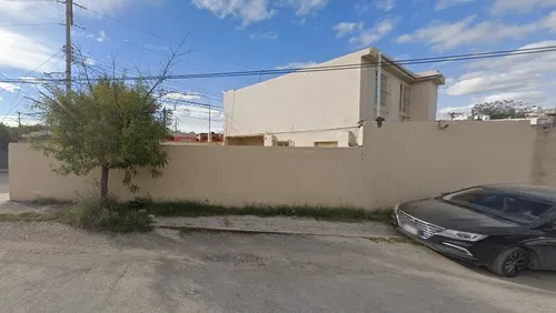 Sk18 Casa En Venta En Sk18 - Casa En Venta En Maple, Los Bosques, Monclova, Coahuila (remate Bancario)