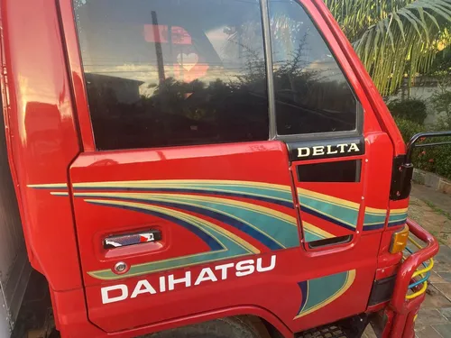 Camión Daihatsu 2010 De Forgon De 14 Pies El Mas Nuevo