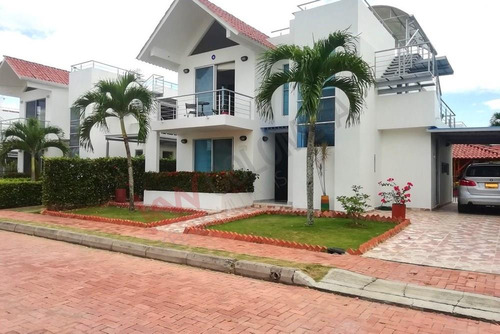 Excelente Casa Urbana En Condominio - Anapoima Liberia