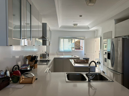 Penthouse De 4 Habitaciones En Cap Cana Los Fundadores En La Marina Con 550 Metros Terraza