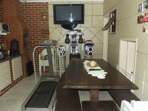 Sobrado 3 Dorms, (3 Suites),5 Banheiros, Garagem 5 Carros, Cozinha,churrasqueira